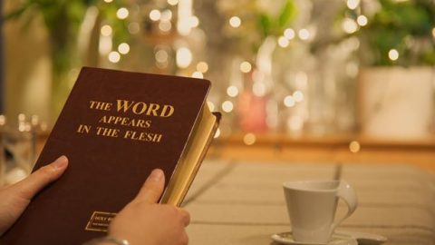 After Understanding the True Meaning of Revelation 22:18–19, I Happily Received the Returned Lord